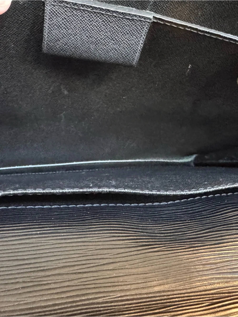 Louis Vuitton Epi leather Serviette